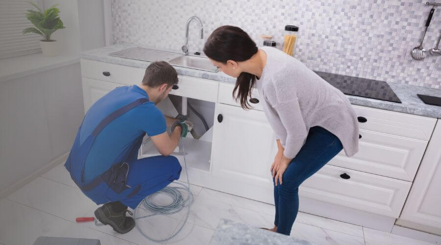 Local expert plumbing services in Avawam, KY
